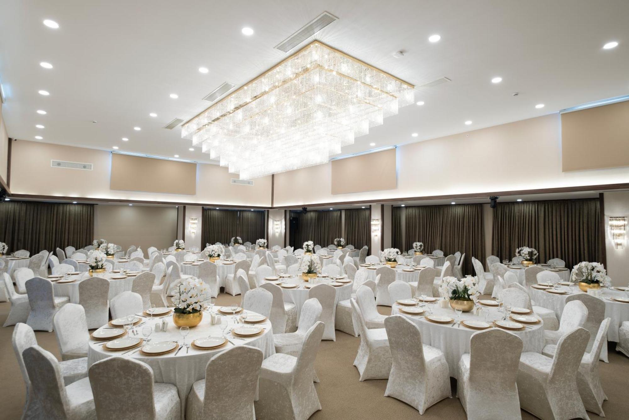 Park Dedeman Mersin Marina Çiftlik Exteriör bild