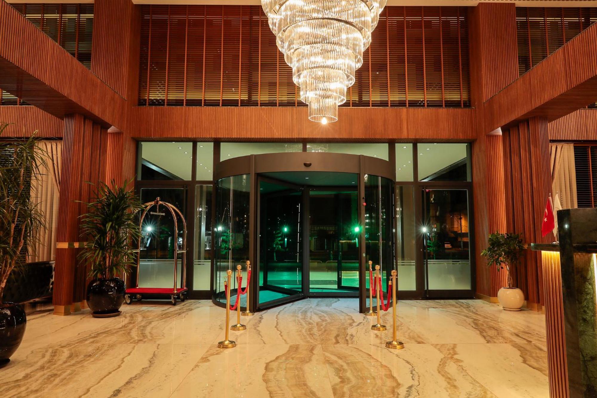 Park Dedeman Mersin Marina Çiftlik Exteriör bild
