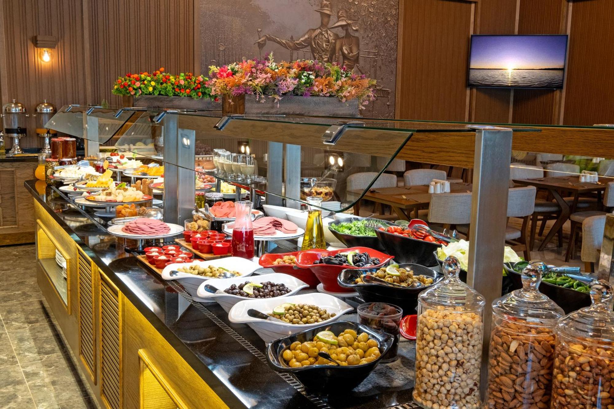 Park Dedeman Mersin Marina Çiftlik Exteriör bild